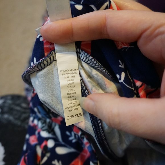 LuLaRoe Floral Patterned Leggings - Navy, Red, White - Picture 3 of 7